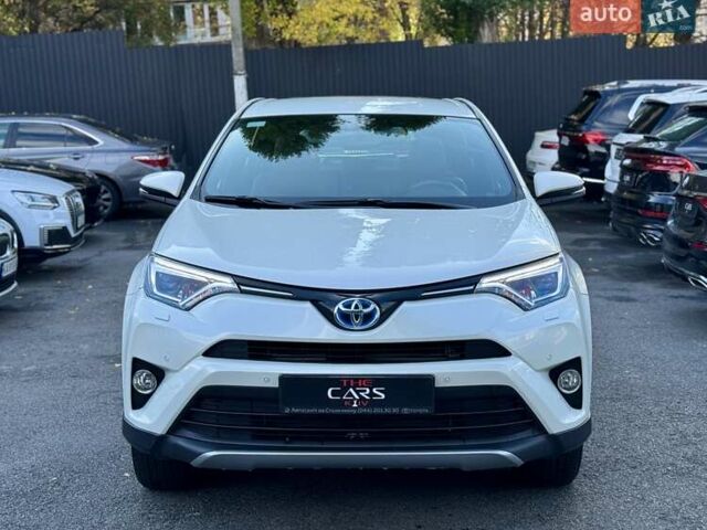 Тойота РАВ 4 2016 в Киеве на Automoto.ua Белый Тойота РАВ 4, объемом двигателя 2.5 л и пробегом 165 тыс. км за 22200 $, фото 1 на Automoto.ua