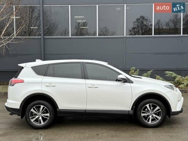 Белый Тойота РАВ 4, объемом двигателя 1.99 л и пробегом 110 тыс. км за 19999 $, фото 11 на Automoto.ua