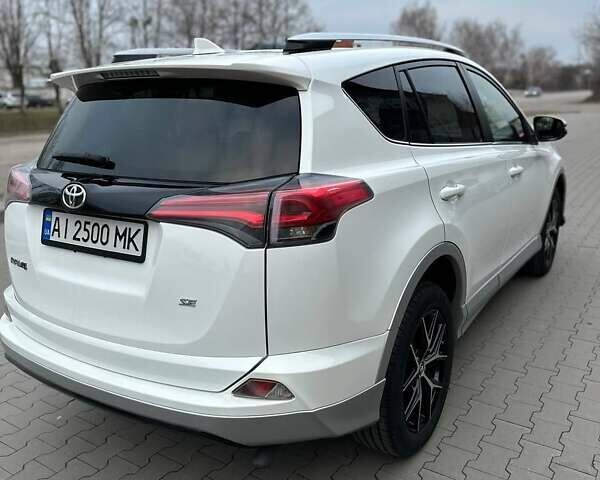 Білий Тойота РАВ 4, об'ємом двигуна 2.5 л та пробігом 85 тис. км за 19700 $, фото 1 на Automoto.ua