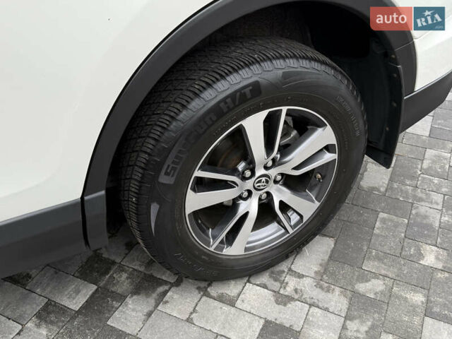 Белый Тойота РАВ 4, объемом двигателя 1.99 л и пробегом 115 тыс. км за 21990 $, фото 51 на Automoto.ua