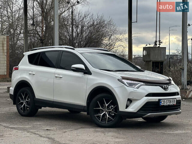 Белый Тойота РАВ 4, объемом двигателя 2.2 л и пробегом 190 тыс. км за 20600 $, фото 1 на Automoto.ua