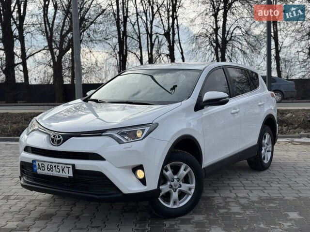 Белый Тойота РАВ 4, объемом двигателя 2 л и пробегом 117 тыс. км за 18900 $, фото 7 на Automoto.ua