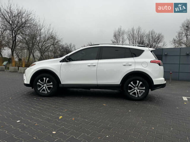 Білий Тойота РАВ 4, об'ємом двигуна 2.49 л та пробігом 173 тис. км за 16100 $, фото 7 на Automoto.ua