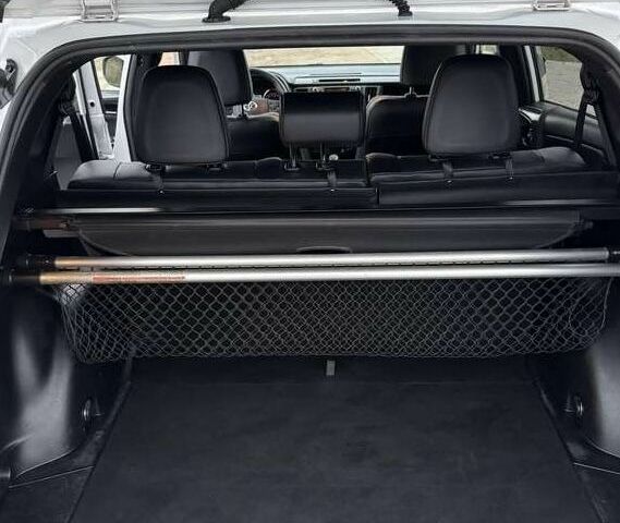 Белый Тойота РАВ 4, объемом двигателя 0 л и пробегом 123 тыс. км за 15500 $, фото 8 на Automoto.ua