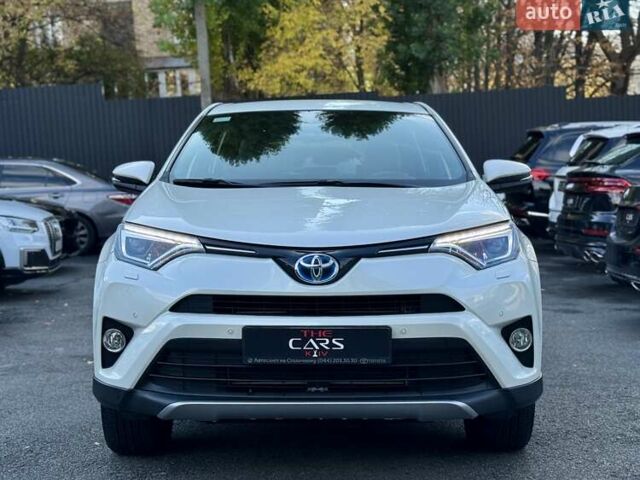 Тойота РАВ 4 2016 в Киеве на Automoto.ua Белый Тойота РАВ 4, объемом двигателя 2.5 л и пробегом 165 тыс. км за 22200 $, фото 5 на Automoto.ua