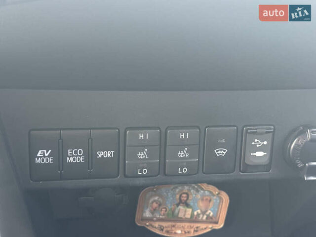 Белый Тойота РАВ 4, объемом двигателя 2.49 л и пробегом 72 тыс. км за 22900 $, фото 24 на Automoto.ua