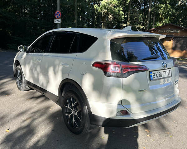 Белый Тойота РАВ 4, объемом двигателя 2.5 л и пробегом 147 тыс. км за 20399 $, фото 6 на Automoto.ua