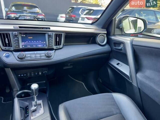 Тойота РАВ 4 2016 в Киеве на Automoto.ua Белый Тойота РАВ 4, объемом двигателя 2.5 л и пробегом 165 тыс. км за 22200 $, фото 21 на Automoto.ua