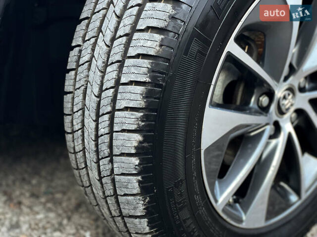 Тойота РАВ 4 2016 в Одессе на Automoto.ua Белый Тойота РАВ 4, объемом двигателя 2.49 л и пробегом 45 тыс. км за 21600 $, фото 44 на Automoto.ua