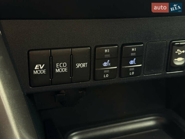 Белый Тойота РАВ 4, объемом двигателя 2.49 л и пробегом 114 тыс. км за 21999 $, фото 31 на Automoto.ua