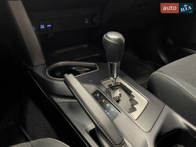 Білий Тойота РАВ 4, об'ємом двигуна 2.49 л та пробігом 92 тис. км за 18990 $, фото 24 на Automoto.ua