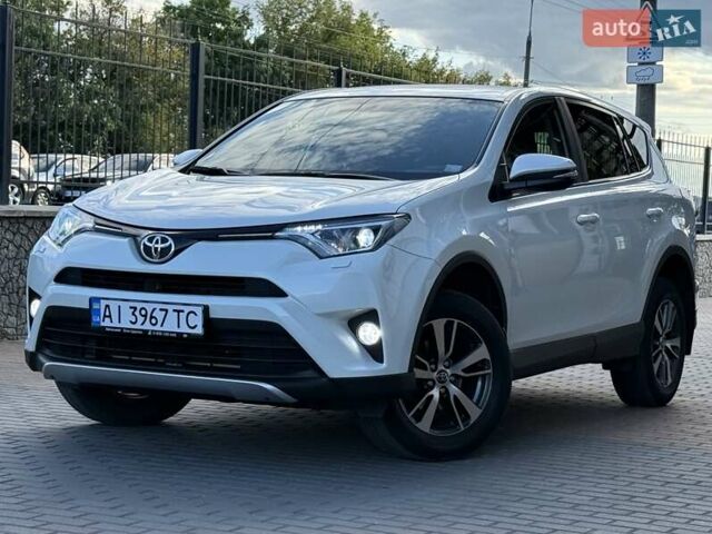 Тойота РАВ 4 2016 в Белой Церкве на Automoto.ua Белый Тойота РАВ 4, объемом двигателя 1.99 л и пробегом 110 тыс. км за 22500 $, фото 1 на Automoto.ua