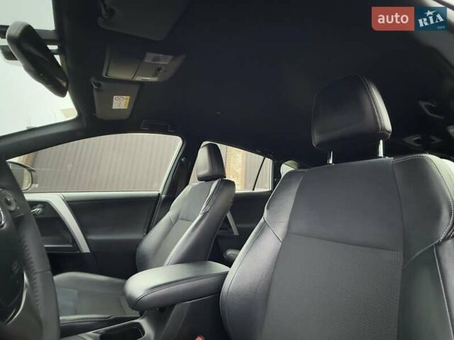 Белый Тойота РАВ 4, объемом двигателя 2.49 л и пробегом 71 тыс. км за 24800 $, фото 26 на Automoto.ua