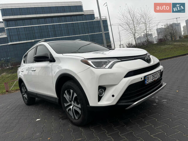Білий Тойота РАВ 4, об'ємом двигуна 2.49 л та пробігом 173 тис. км за 16100 $, фото 18 на Automoto.ua
