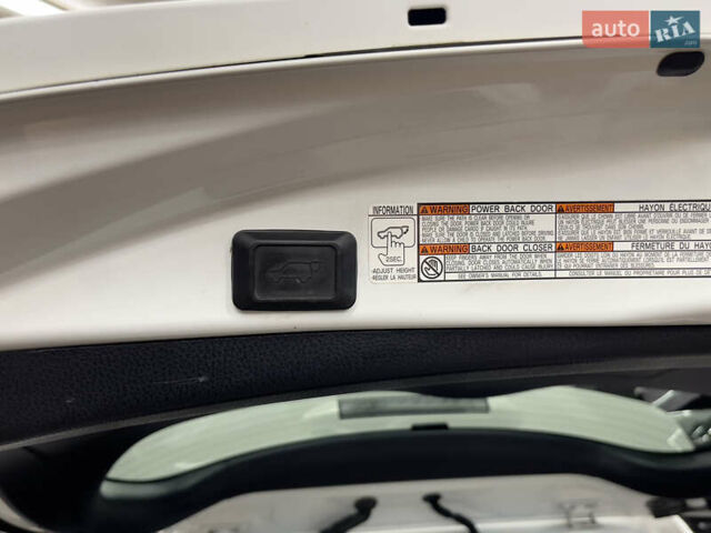 Білий Тойота РАВ 4, об'ємом двигуна 2.49 л та пробігом 92 тис. км за 18990 $, фото 14 на Automoto.ua