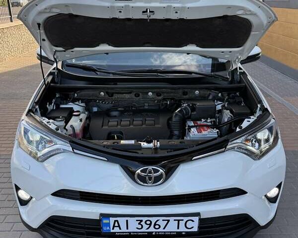 Тойота РАВ 4 2016 в Белой Церкве на Automoto.ua Белый Тойота РАВ 4, объемом двигателя 1.99 л и пробегом 110 тыс. км за 22500 $, фото 64 на Automoto.ua