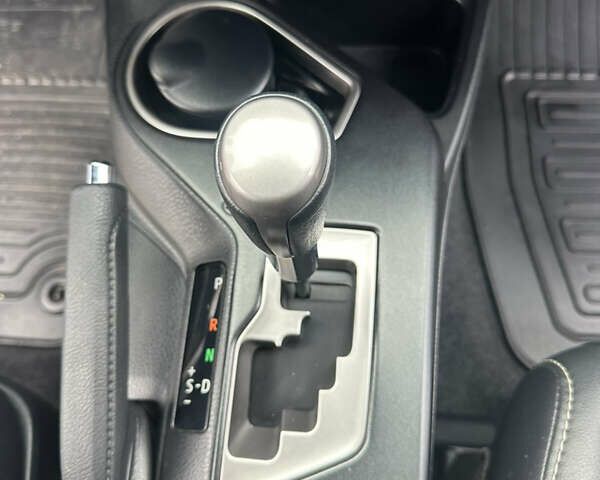 Белый Тойота РАВ 4, объемом двигателя 2.49 л и пробегом 72 тыс. км за 22900 $, фото 38 на Automoto.ua