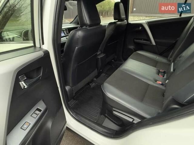 Белый Тойота РАВ 4, объемом двигателя 2.49 л и пробегом 71 тыс. км за 24800 $, фото 27 на Automoto.ua