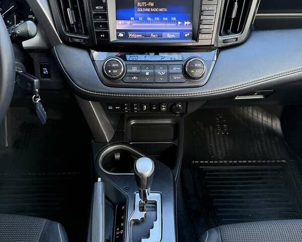 Тойота РАВ 4 2016 в Белой Церкве на Automoto.ua Белый Тойота РАВ 4, объемом двигателя 1.99 л и пробегом 110 тыс. км за 22500 $, фото 54 на Automoto.ua