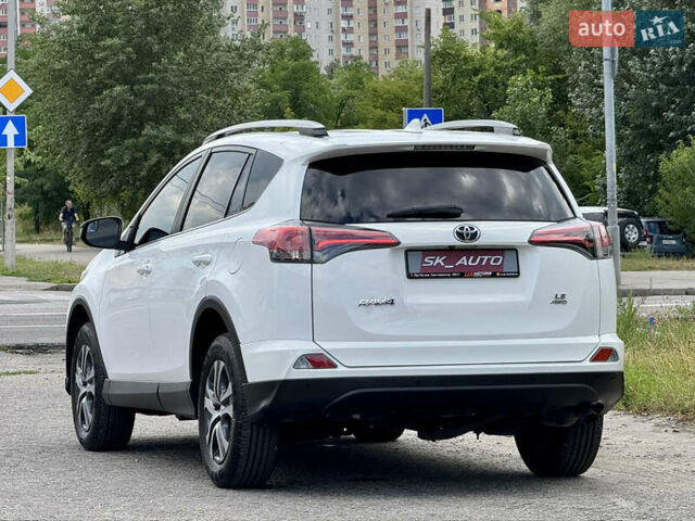Тойота РАВ 4 2016 у Києві на Automoto.ua Білий Тойота РАВ 4, об'ємом двигуна 2.49 л та пробігом 173 тис. км за 17200 $, фото 84 на Automoto.ua