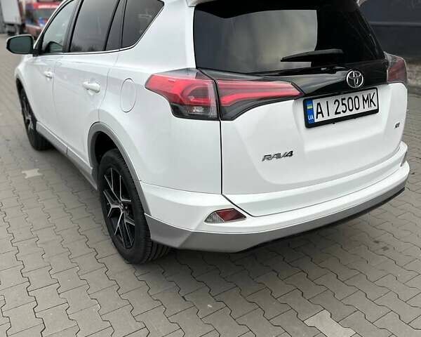 Білий Тойота РАВ 4, об'ємом двигуна 2.5 л та пробігом 85 тис. км за 19700 $, фото 6 на Automoto.ua