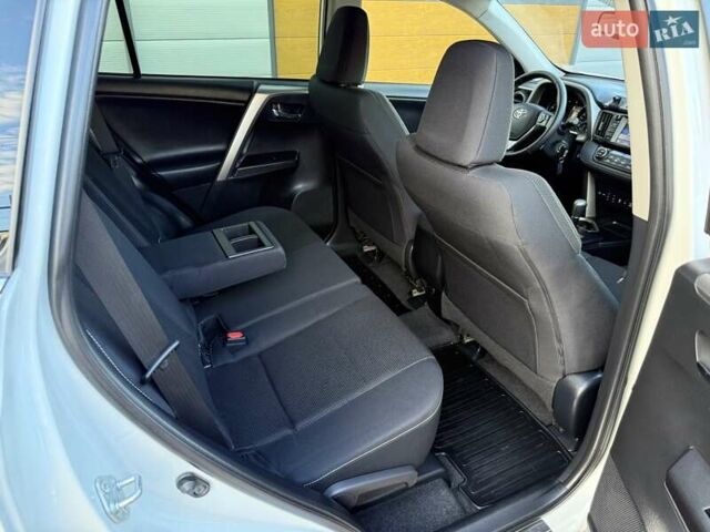 Тойота РАВ 4 2016 в Белой Церкве на Automoto.ua Белый Тойота РАВ 4, объемом двигателя 1.99 л и пробегом 110 тыс. км за 22500 $, фото 47 на Automoto.ua