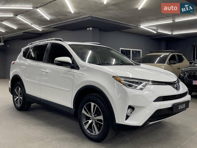 Білий Тойота РАВ 4, об'ємом двигуна 2.49 л та пробігом 92 тис. км за 18990 $, фото 5 на Automoto.ua
