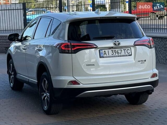 Тойота РАВ 4 2016 в Белой Церкве на Automoto.ua Белый Тойота РАВ 4, объемом двигателя 1.99 л и пробегом 110 тыс. км за 22500 $, фото 31 на Automoto.ua