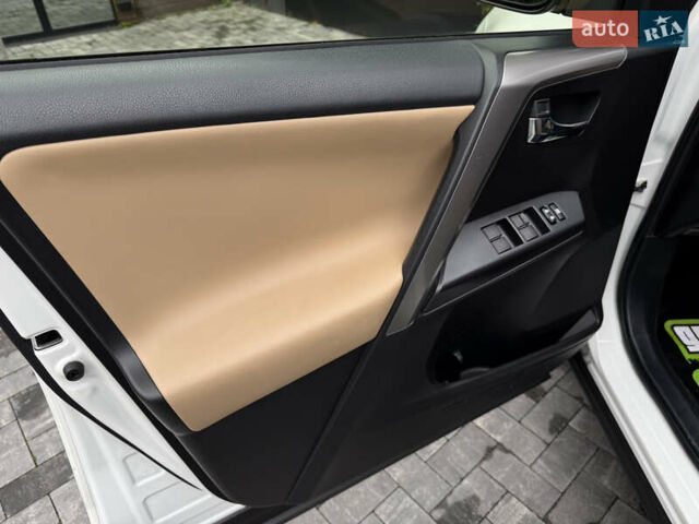 Белый Тойота РАВ 4, объемом двигателя 1.99 л и пробегом 115 тыс. км за 21990 $, фото 38 на Automoto.ua