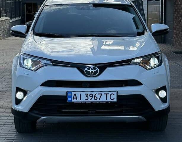 Тойота РАВ 4 2016 в Белой Церкве на Automoto.ua Белый Тойота РАВ 4, объемом двигателя 1.99 л и пробегом 110 тыс. км за 22500 $, фото 10 на Automoto.ua