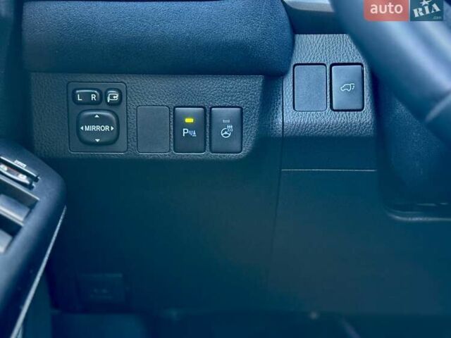 Тойота РАВ 4 2016 в Киеве на Automoto.ua Белый Тойота РАВ 4, объемом двигателя 2.5 л и пробегом 165 тыс. км за 22200 $, фото 26 на Automoto.ua