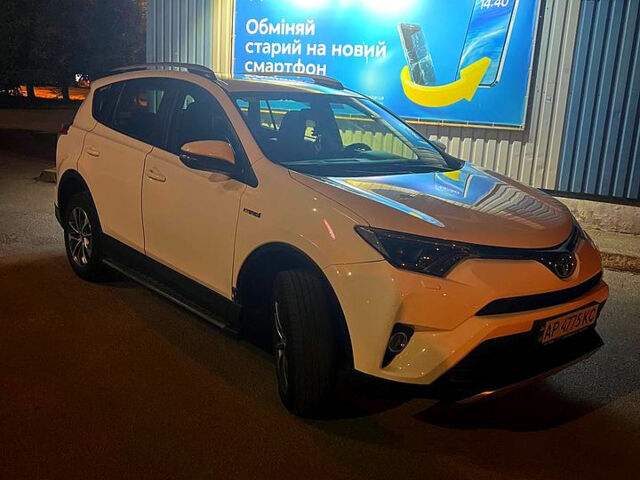 Белый Тойота РАВ 4, объемом двигателя 2.5 л и пробегом 85 тыс. км за 27500 $, фото 5 на Automoto.ua