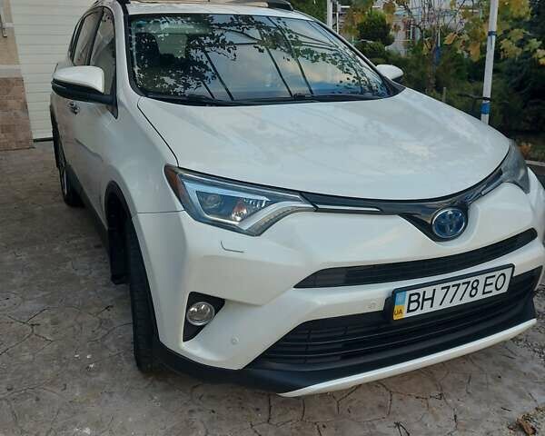 Тойота РАВ 4 2016 у Одесі на Automoto.ua Білий Тойота РАВ 4, об'ємом двигуна 2.49 л та пробігом 98 тис. км за 21900 $, фото 8 на Automoto.ua