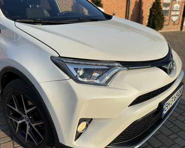 Белый Тойота РАВ 4, объемом двигателя 2.23 л и пробегом 154 тыс. км за 20400 $, фото 7 на Automoto.ua