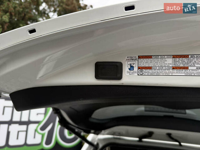 Белый Тойота РАВ 4, объемом двигателя 1.99 л и пробегом 115 тыс. км за 21990 $, фото 56 на Automoto.ua