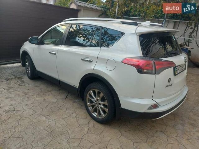 Тойота РАВ 4 2016 у Одесі на Automoto.ua Білий Тойота РАВ 4, об'ємом двигуна 2.49 л та пробігом 98 тис. км за 21900 $, фото 7 на Automoto.ua