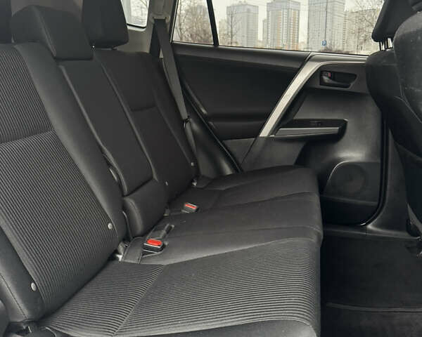 Білий Тойота РАВ 4, об'ємом двигуна 2.49 л та пробігом 173 тис. км за 16100 $, фото 22 на Automoto.ua