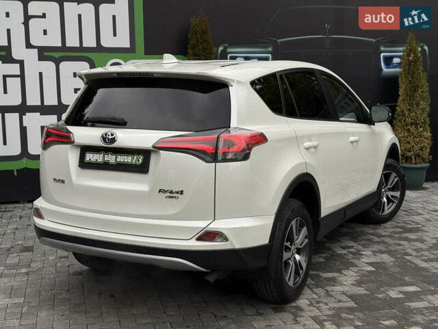 Белый Тойота РАВ 4, объемом двигателя 1.99 л и пробегом 115 тыс. км за 21990 $, фото 46 на Automoto.ua