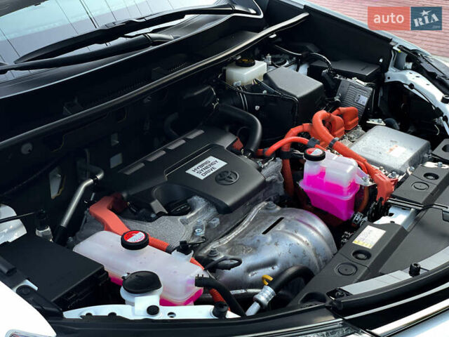 Тойота РАВ 4 2016 в Одессе на Automoto.ua Белый Тойота РАВ 4, объемом двигателя 2.49 л и пробегом 45 тыс. км за 21600 $, фото 43 на Automoto.ua