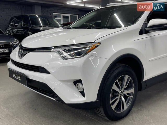 Білий Тойота РАВ 4, об'ємом двигуна 2.49 л та пробігом 92 тис. км за 18990 $, фото 1 на Automoto.ua
