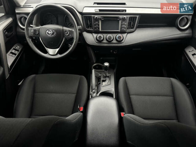 Білий Тойота РАВ 4, об'ємом двигуна 2.49 л та пробігом 173 тис. км за 16100 $, фото 25 на Automoto.ua