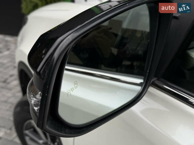 Белый Тойота РАВ 4, объемом двигателя 1.99 л и пробегом 115 тыс. км за 21990 $, фото 52 на Automoto.ua