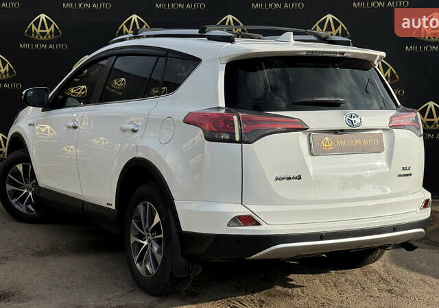 Белый Тойота РАВ 4, объемом двигателя 2.49 л и пробегом 114 тыс. км за 21999 $, фото 7 на Automoto.ua