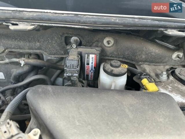 Білий Тойота РАВ 4, об'ємом двигуна 1.99 л та пробігом 149 тис. км за 19500 $, фото 17 на Automoto.ua