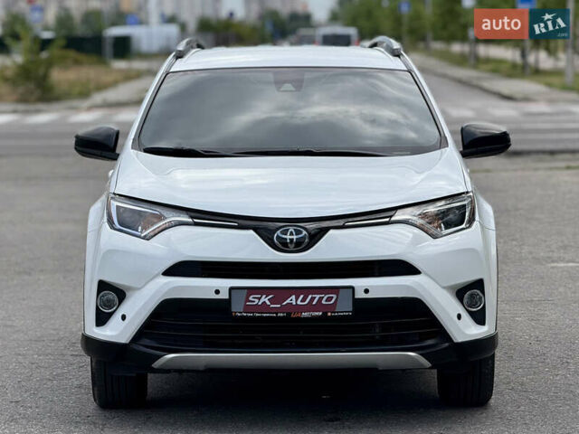 Тойота РАВ 4 2016 у Києві на Automoto.ua Білий Тойота РАВ 4, об'ємом двигуна 2.49 л та пробігом 173 тис. км за 17200 $, фото 66 на Automoto.ua