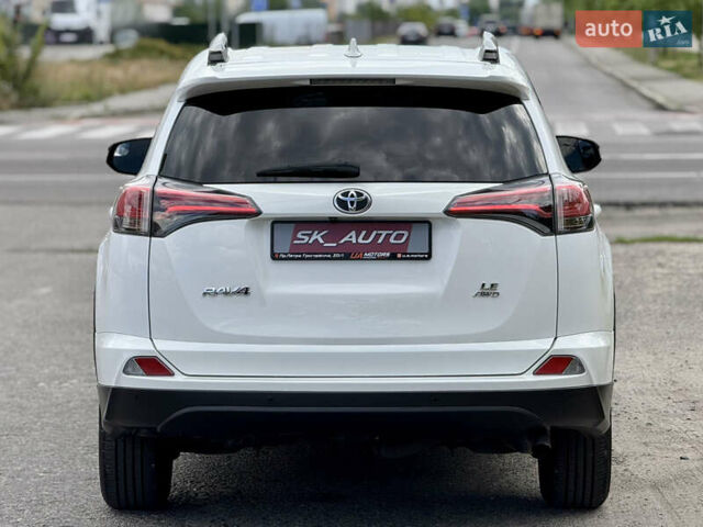 Тойота РАВ 4 2016 у Києві на Automoto.ua Білий Тойота РАВ 4, об'ємом двигуна 2.49 л та пробігом 173 тис. км за 17200 $, фото 88 на Automoto.ua