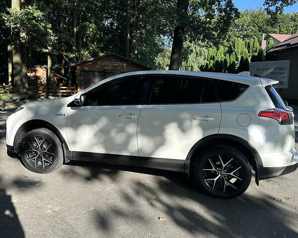 Белый Тойота РАВ 4, объемом двигателя 2.5 л и пробегом 147 тыс. км за 20399 $, фото 7 на Automoto.ua