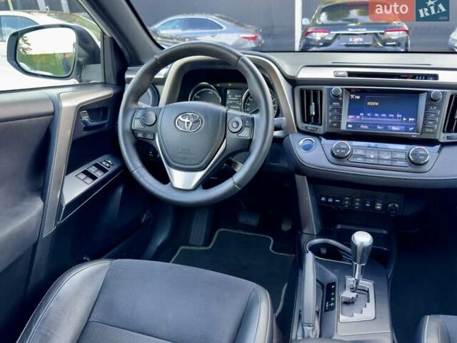 Тойота РАВ 4 2016 в Киеве на Automoto.ua Белый Тойота РАВ 4, объемом двигателя 2.5 л и пробегом 165 тыс. км за 22200 $, фото 22 на Automoto.ua