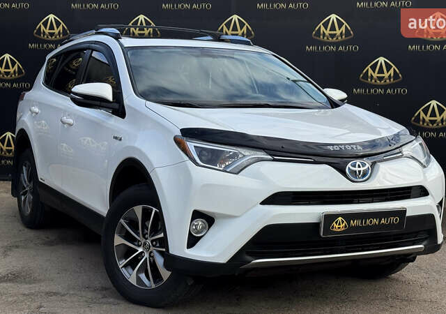 Белый Тойота РАВ 4, объемом двигателя 2.49 л и пробегом 114 тыс. км за 21999 $, фото 6 на Automoto.ua