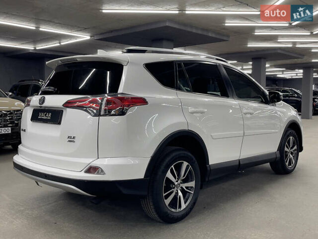 Білий Тойота РАВ 4, об'ємом двигуна 2.49 л та пробігом 92 тис. км за 18990 $, фото 4 на Automoto.ua